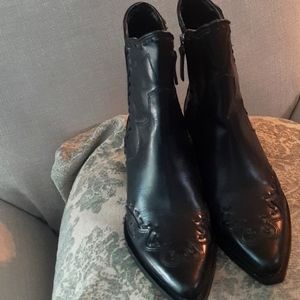 Black Cowboy ankle boots size 7